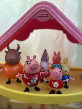 Peppa pig different figures